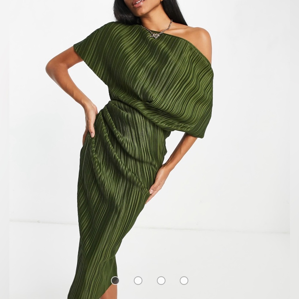 ASOS DESIGN fallen shoulder plisse midi dress